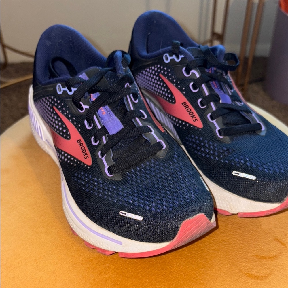 Brooks Women's Athletic Shoes - Black and Pink